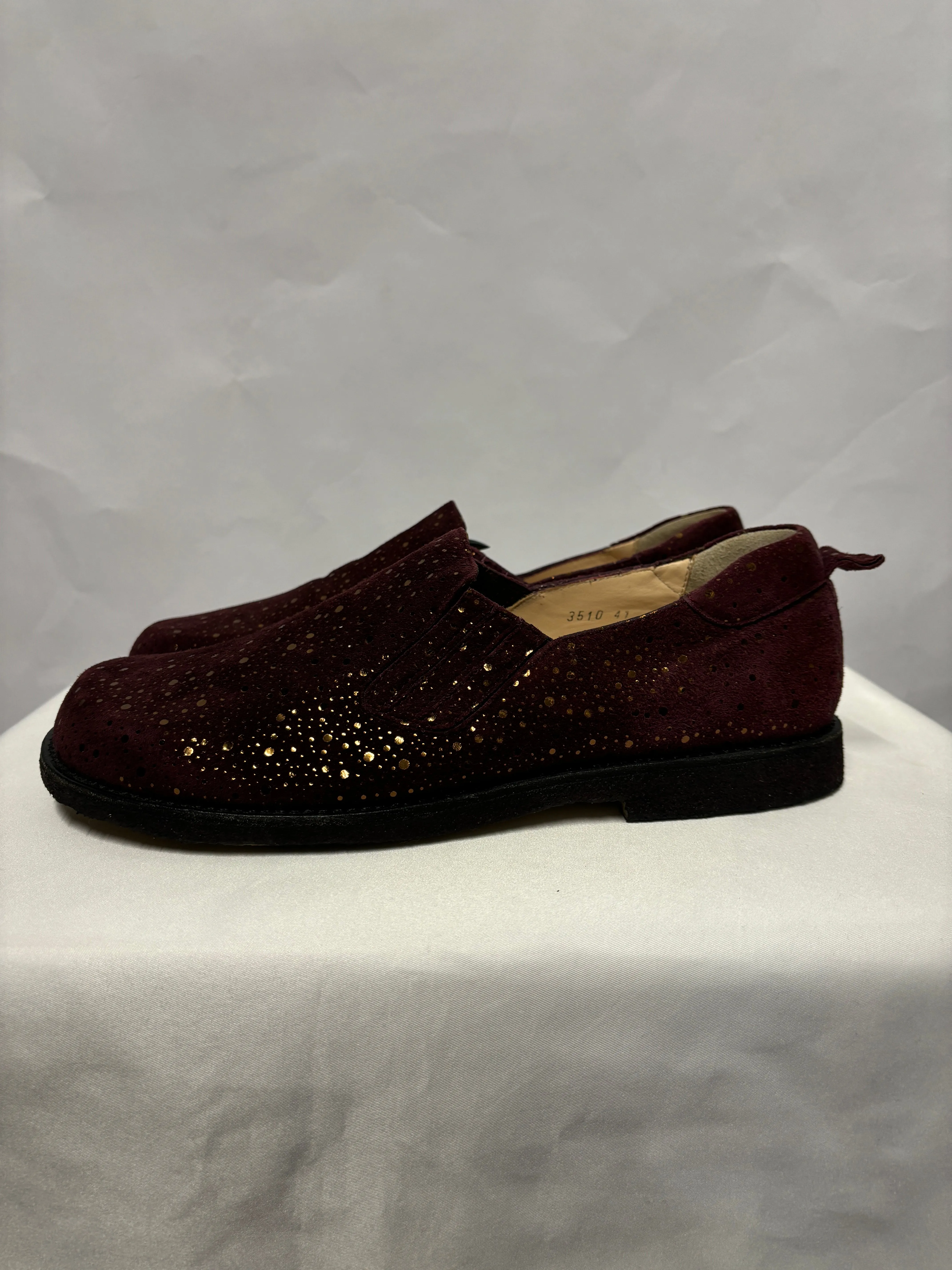 Angulus Burgundy Suede and Gold Polk Dot Shoes 7.5