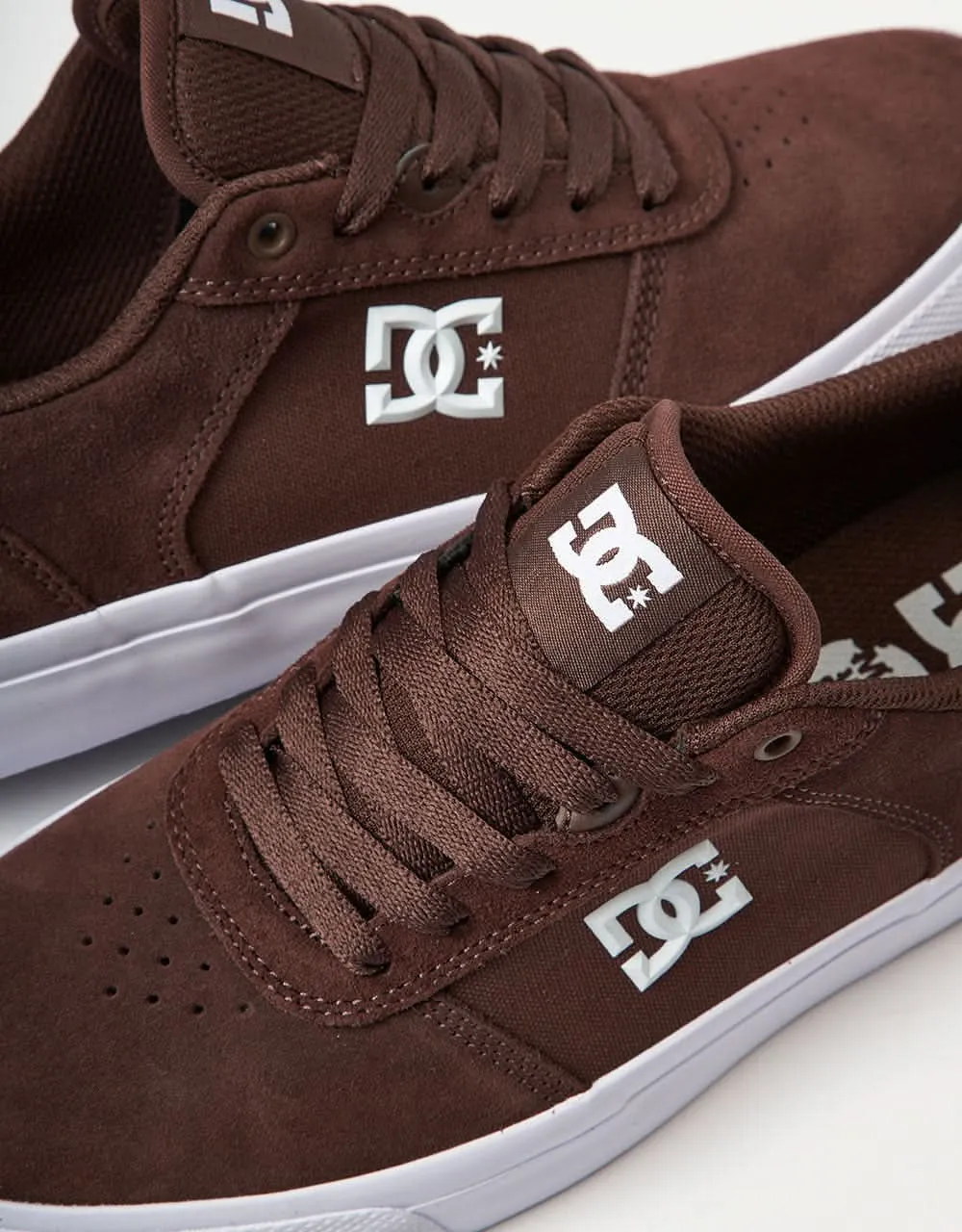 DC Teknic Skate Shoes - Chocolate Brown