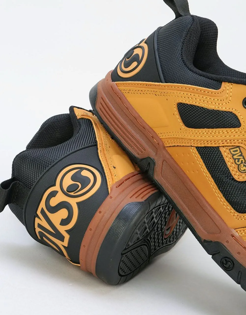 DVS Commanche Skate Shoes - Chamois/Black/Gum Nubuck