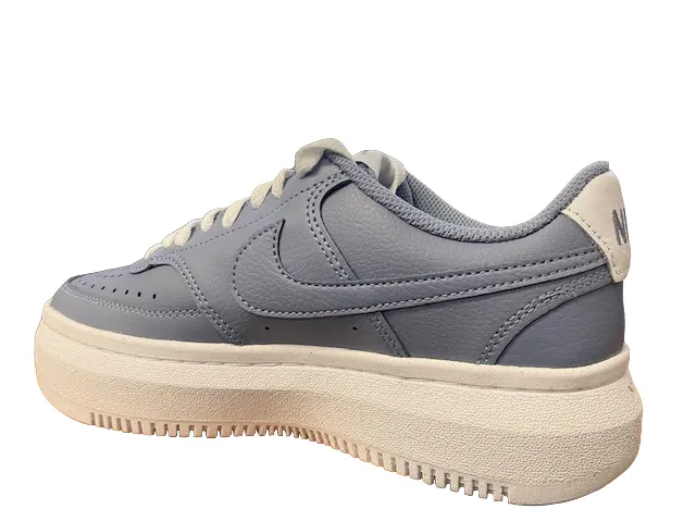 Nike scarpa sneakers con zeppa Court Vision Alta Leather DM0113 400 celeste polvere bianco