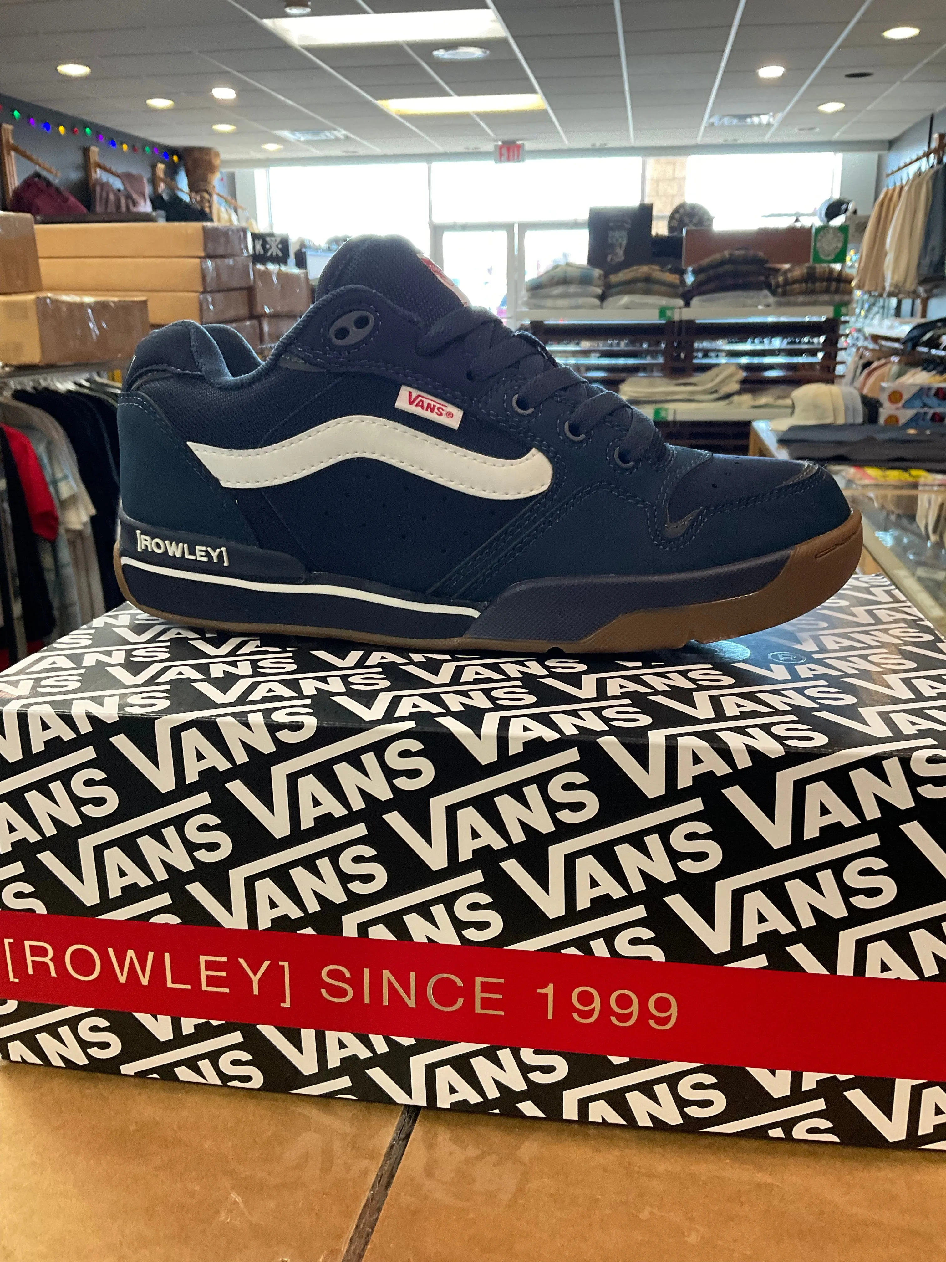 VANS ROWLEY XLT 25TH ANNIVERSARY NAVY GUM